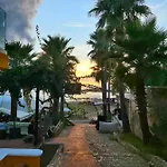 Bella Vista *