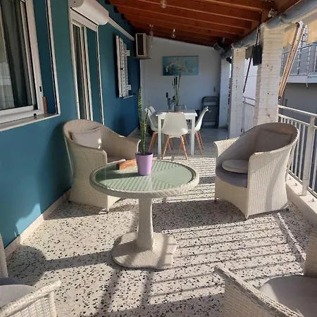 Bella Vista * Arkoudi